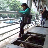 Fasilitas Busway Makin Tidak Terawat